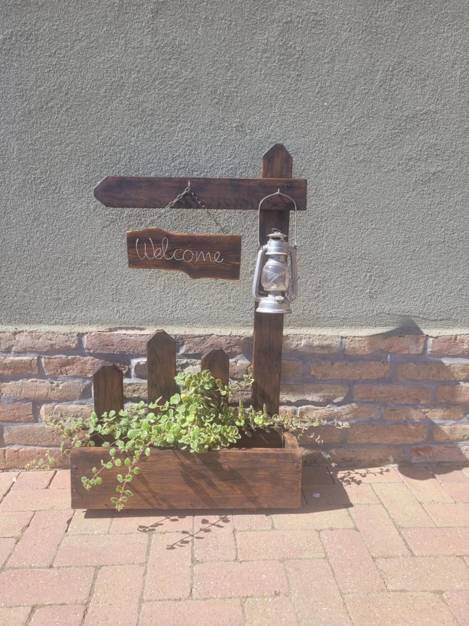 Totvar Lovas Szallashely Kovagotottos Exterior foto