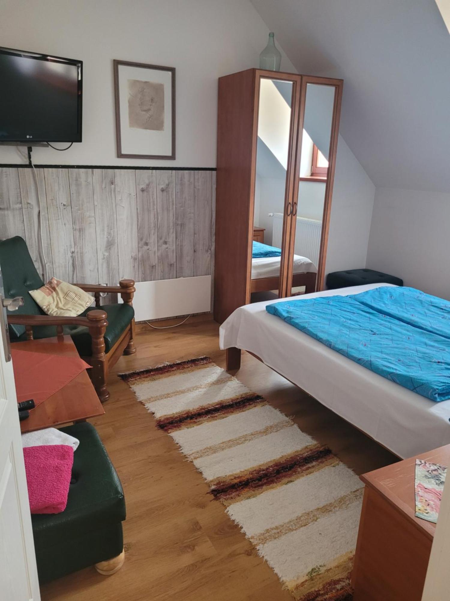 Totvar Lovas Szallashely Kovagotottos Exterior foto